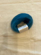Load image into Gallery viewer, Silk Mohair