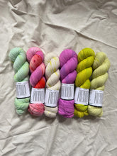 Load image into Gallery viewer, Picnic Colorway Collection