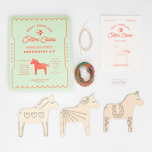 Load image into Gallery viewer, Wooden Dala Horses