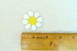 Vintage White Daisy Patch